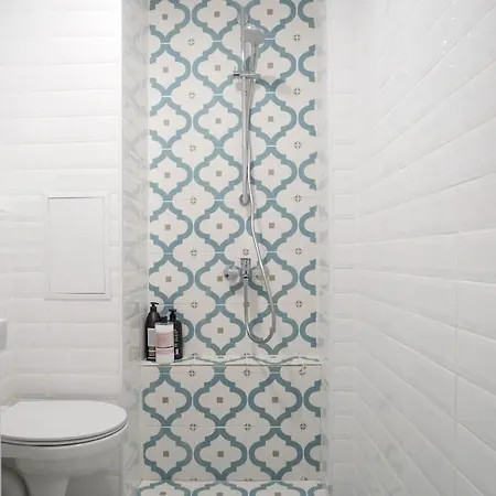 Cozy Overlooking The Park *