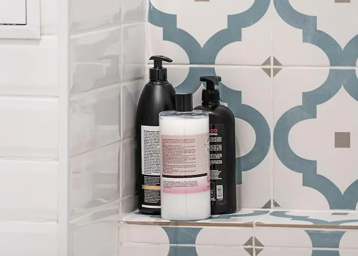 Cozy Overlooking The Park Sofia